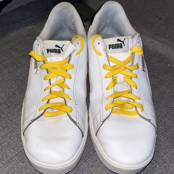 Puma Classic White / Gold Sneakers Shoes. Womens 11.5 - Picture 4 of 5